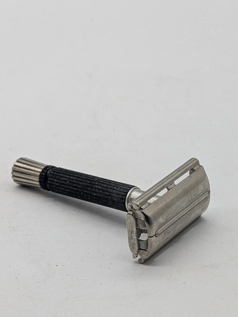 Vintage Gillette Black Handle Super Speed Safety Razor TTO Butterfly DE